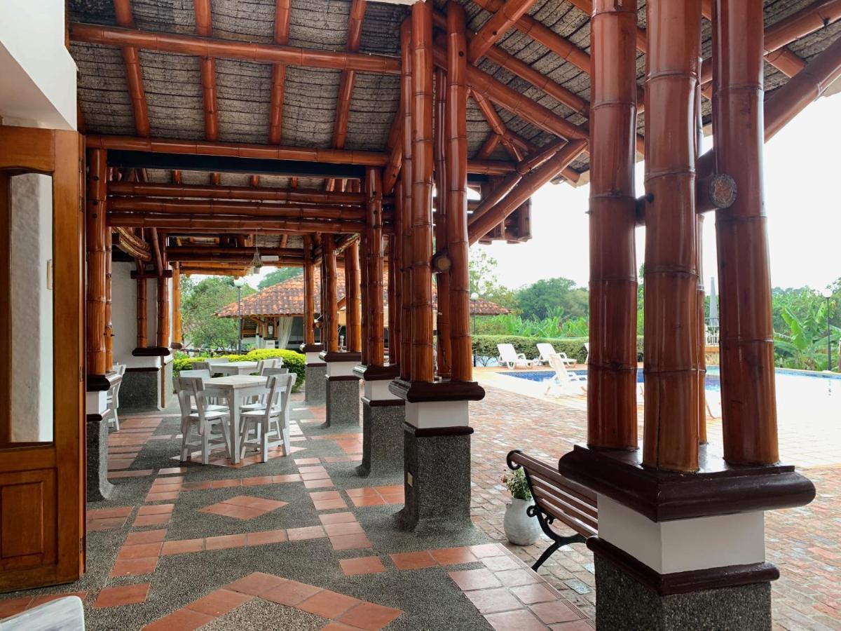 Finca Hotel Santana Montenegro Luaran gambar